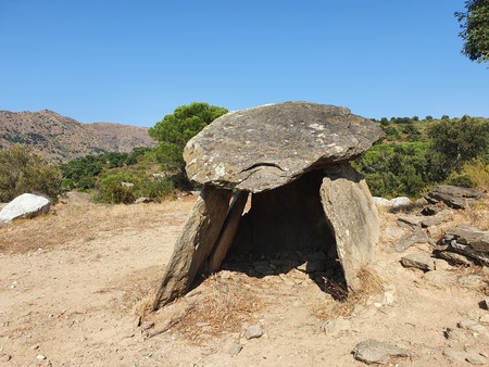 Dolmen del Cap de l'Home Dolmen del Cap de l'Home
