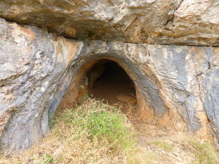 Grotte du ravin de la Combe de la Baume Grotte du ravin de la Combe de la Baume