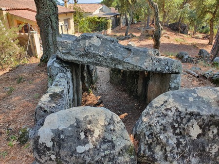 Dolmen del Mas Boussarenys Dolmen del Mas Boussarenys