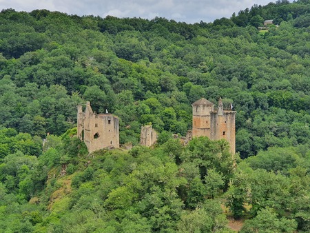 Les Tours de Merle Les Tours de Merle