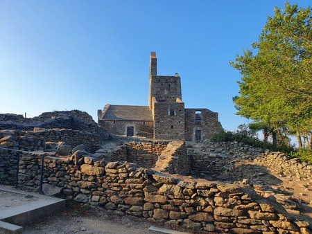 Ermita de Santa Helena de Rodes Ermita de Santa Helena de Rodes