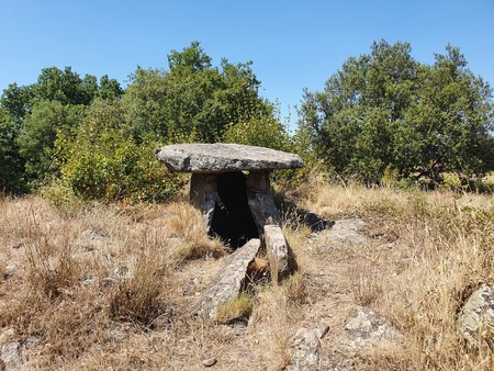 Dolmen du Cayroux Dolmen du Cayroux