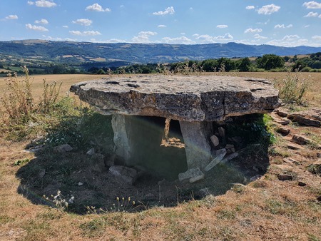 Dolmen de Surguières Dolmen de Surguières