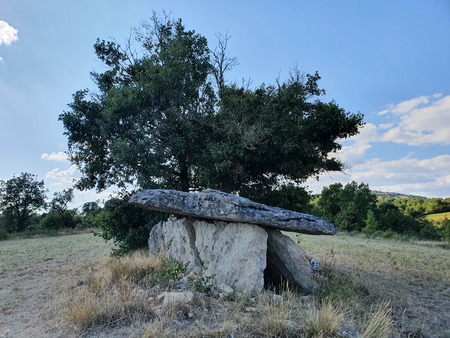 Dolmen de Restous