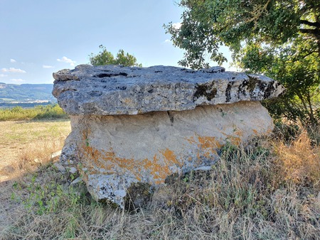 Dolmen de Restous