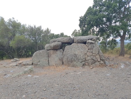 Dolmen de la Cabana Arqueta Dolmen de la Cabana Arqueta