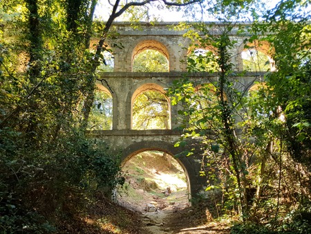 Aqueduc de Balouviere Aqueduc de Balouviere