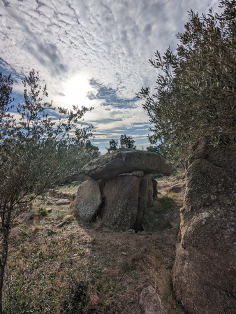 Dolmen de la Gutina Dolmen de la Gutina