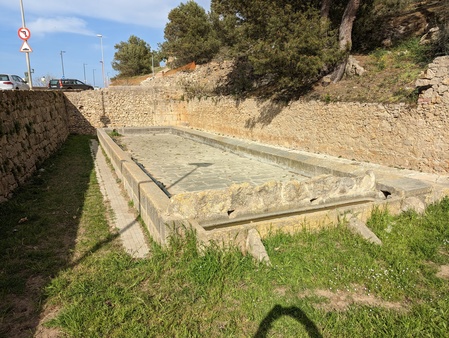 Fontaine et lavoir del Pedró