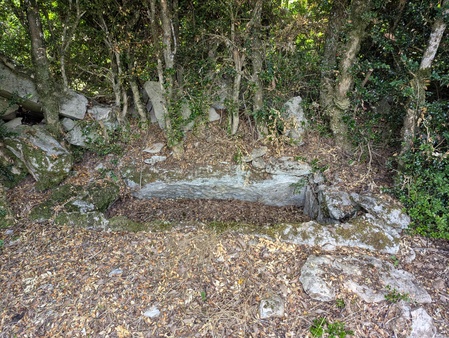 Dolmen de Caumels